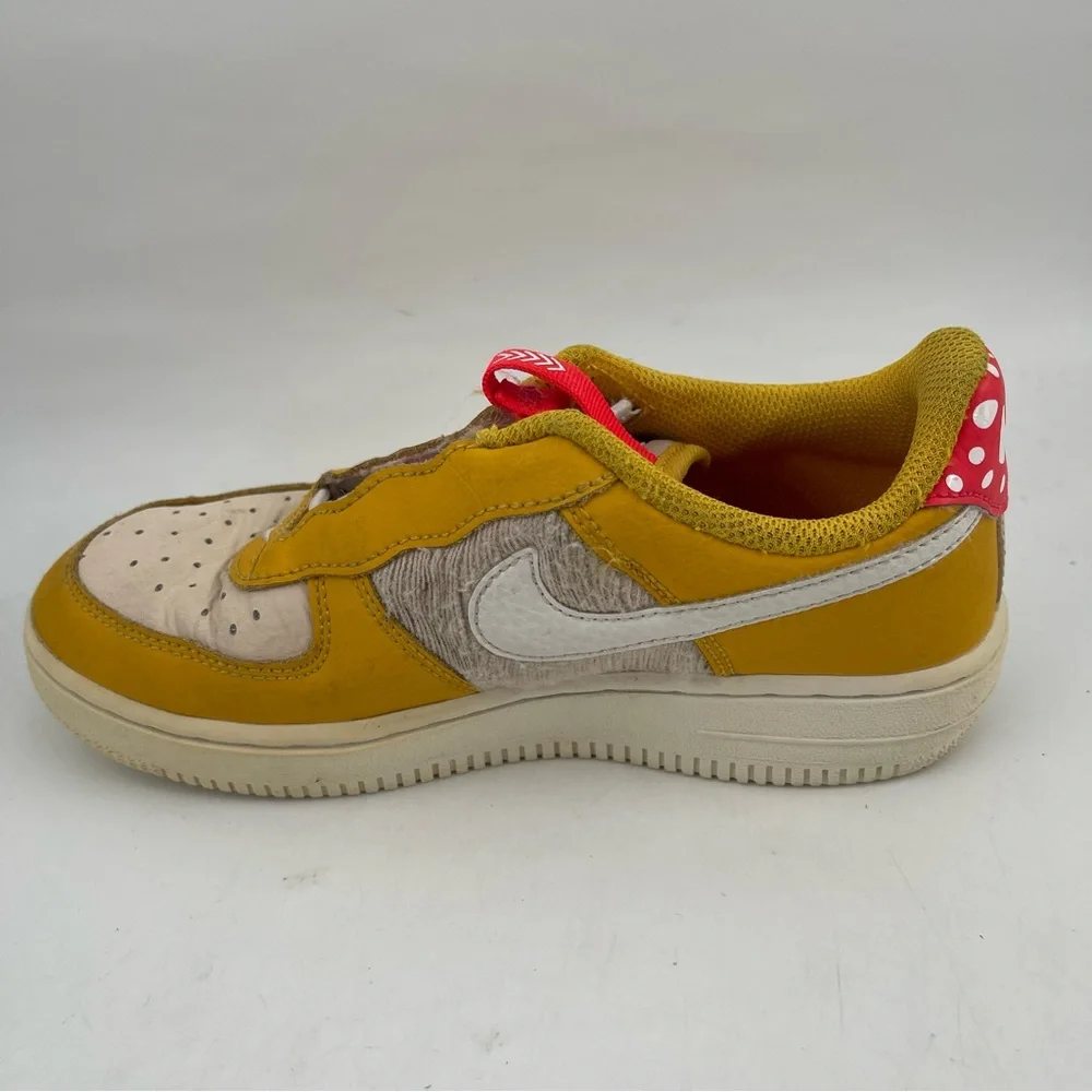 Nike Kids Air Force One Toggle SE -SZ 1.5 Youth- Mushroom Sneakers DQ0365-700